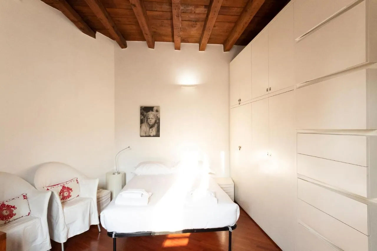 Anfiteatro Apartment In Brera Mailand Italien